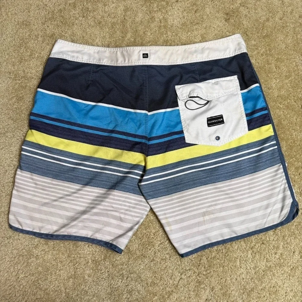 Quiksilver Board Shorts Men's 40 Multicolor Stripe Performance‎ Outdoor